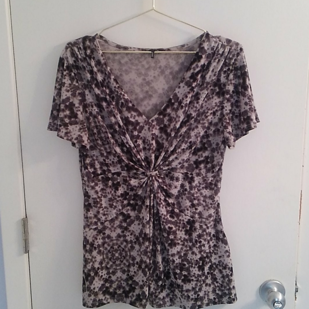 Daisy Fuentes women's large short sleeve poly top